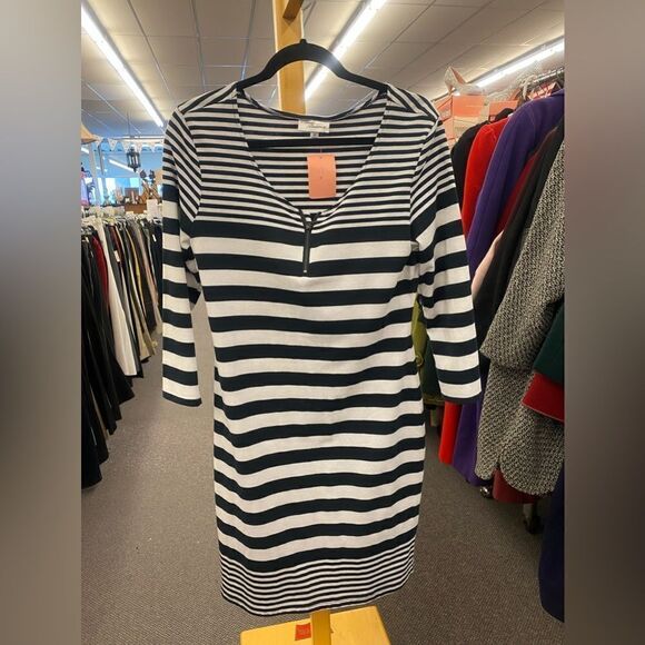 Dresses & Skirts - Allison Brittney med black/white stripe dress NEW